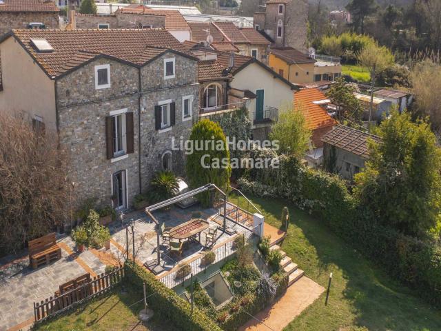 Casa di paese in vendita a Villanova d'Albenga