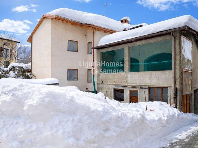 Casa di paese in vendita a Limone Piemonte