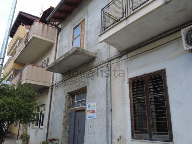 Casa di paese in vendita di 100 m² in Corso G. Garibaldi, 105