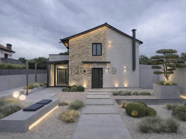 Casa di paese in vendita di 100 m² in Via MIRANESE