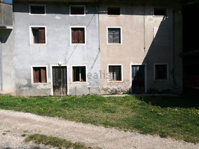 Casa di paese in vendita di 100 m² in Via LUNARDI, 37