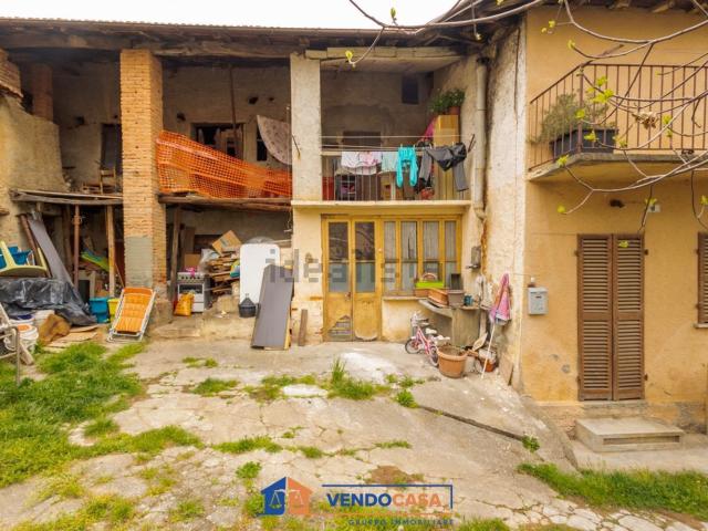 Casa di paese in vendita di 100 m² in Via Saretto, 8