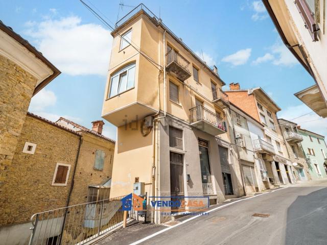 Casa di paese in vendita di 103 m² in Via Lorenzo Bruno, 10