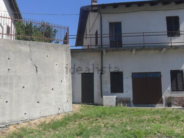 Casa di paese in vendita di 115 m² in Via Monti, 40