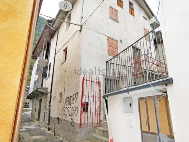 Casa di paese in vendita di 117 m² in Via Vegno