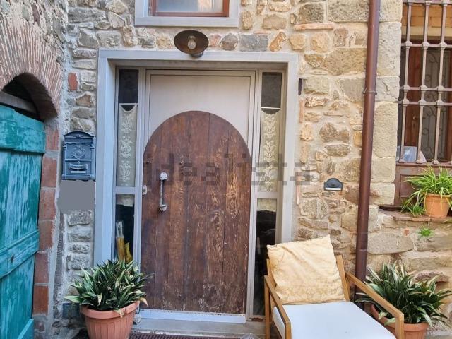 Casa di paese in vendita di 112 m² in Via Del Rano