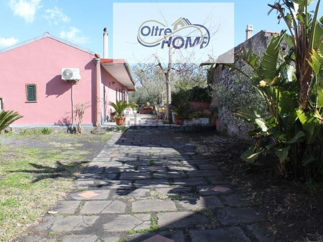 Casa di paese in vendita di 120 m² in Via Fortino
