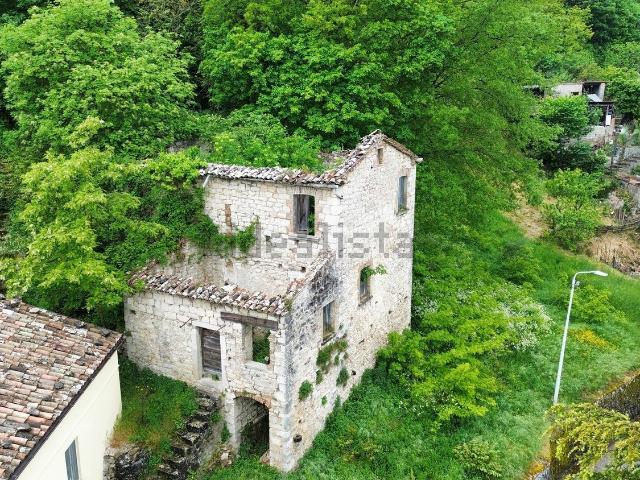 Casa di paese in vendita di 120 m² in Via Ginnasio