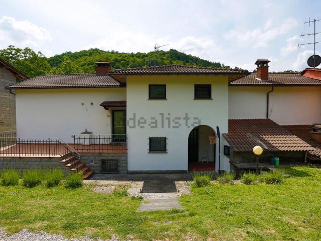 Casa di paese in vendita di 120 m² in Via Imolese