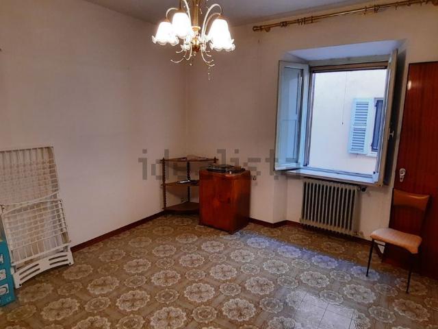 Casa di paese in vendita di 120 m² in Via santa caterina, 5