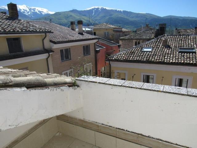 Casa di paese in vendita di 120 m² in Via Tripio, 10