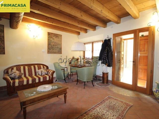 Casa di paese in vendita di 135 m² in Via San Stefano