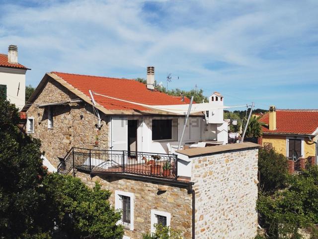 Casa di paese in vendita di 130 m² in Via Giuseppe Garibaldi, 20