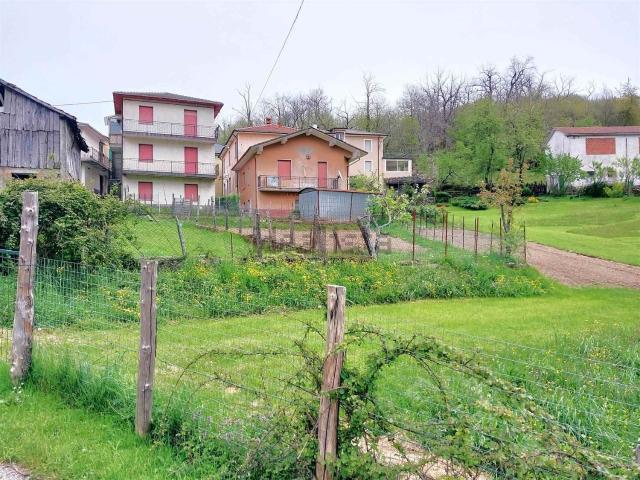 Casa di paese in vendita di 130 m² in Via Roma