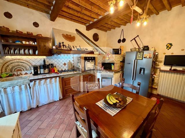 Casa di paese in vendita di 148 m² in Via di Sant&apos Alessio, 1850