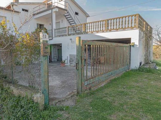 Casa di paese in vendita di 140 m² in Via Pizzotondo