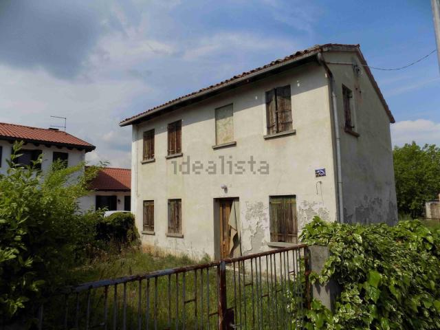 Casa di paese in vendita di 150 m² in Via trento