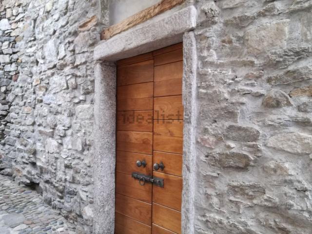Casa di paese in vendita di 150 m² in Via OGGIOGNO