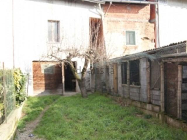 Casa di paese in vendita di 165 m² in Via Dei Tigli, 31