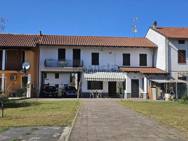 Casa di paese in vendita di 160 m² in Corso Massimo Montano