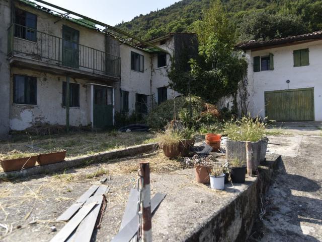 Casa di paese in vendita di 160 m² in Via Signori