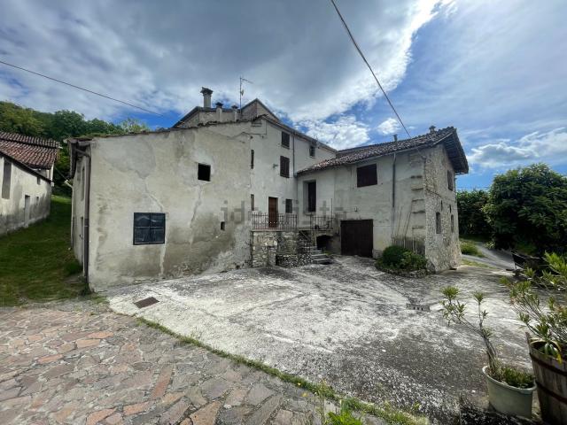 Casa di paese in vendita di 170 m² in Località Gazzoli