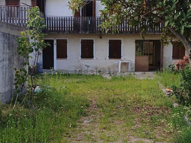 Casa di paese in vendita di 188 m² in Viale San Giuseppe