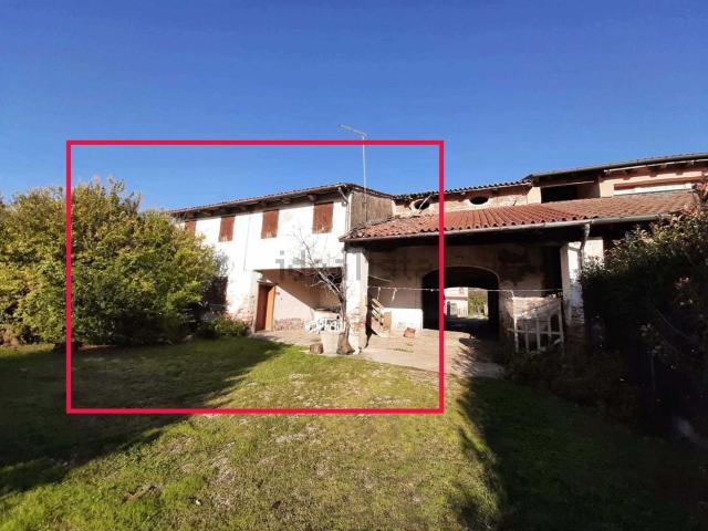Casa di paese in vendita di 180 m² in Via Federico Priuli