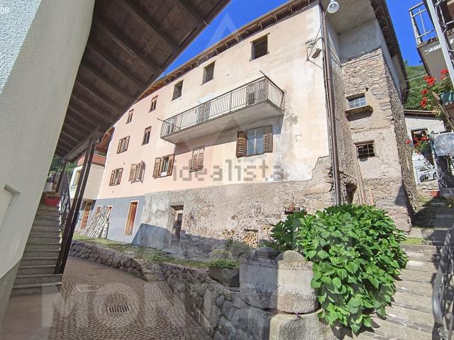 Casa di paese in vendita di 182 m²