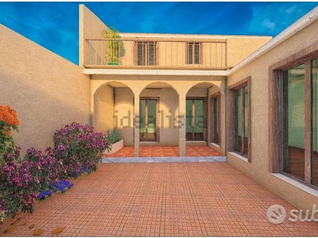 Casa di paese in vendita di 198 m² in Via Spano, 51