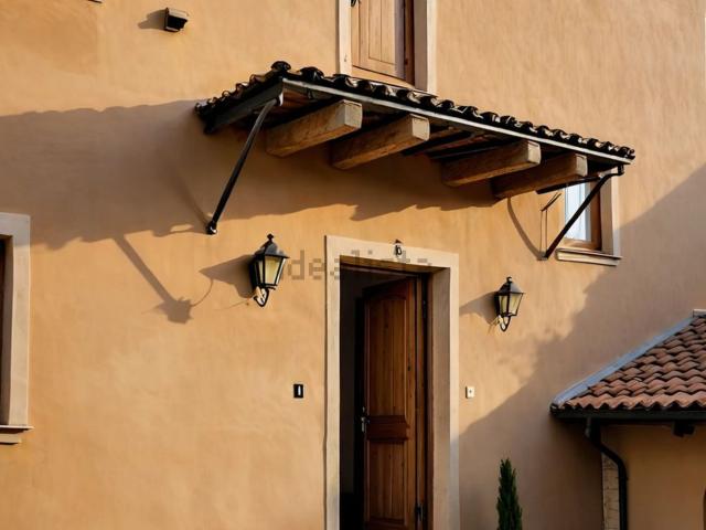 Casa di paese in vendita di 200 m² in Via Riva D&apos Armi, 13