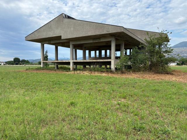 Casa di paese in vendita di 200 m² in Via Volturno