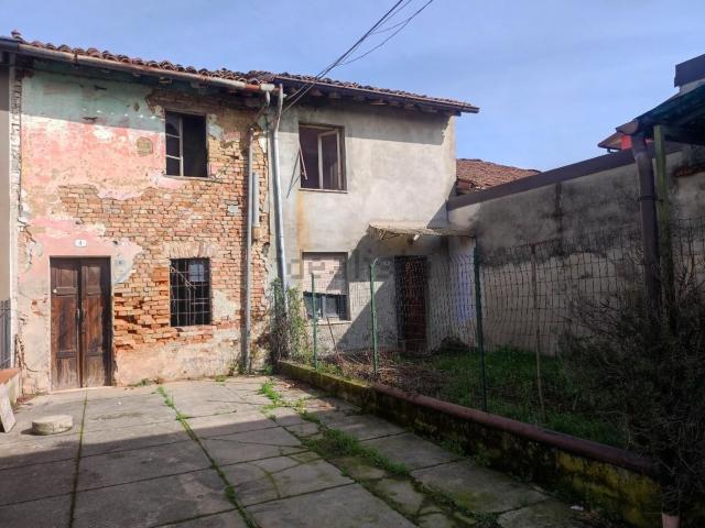 Casa di paese in vendita di 210 m² in Vicolo Vittorio Alfieri, 4