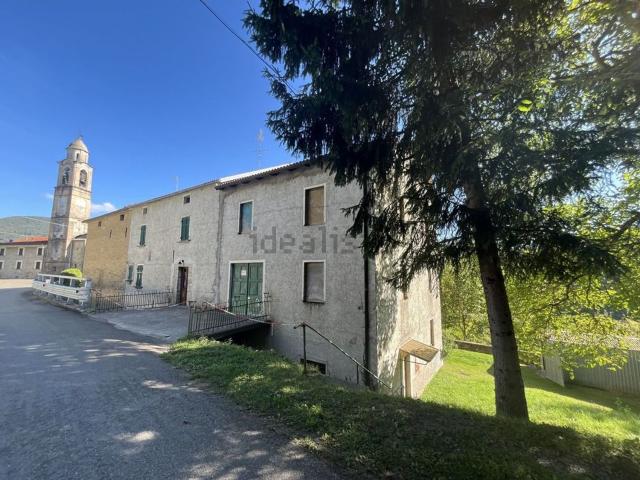 Casa di paese in vendita di 220 m² in Località Santa Giustina