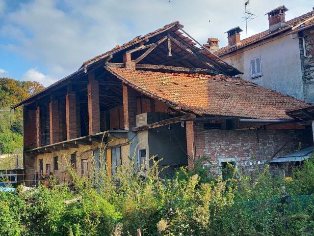 Casa di paese in vendita di 220 m² in Via Antibo