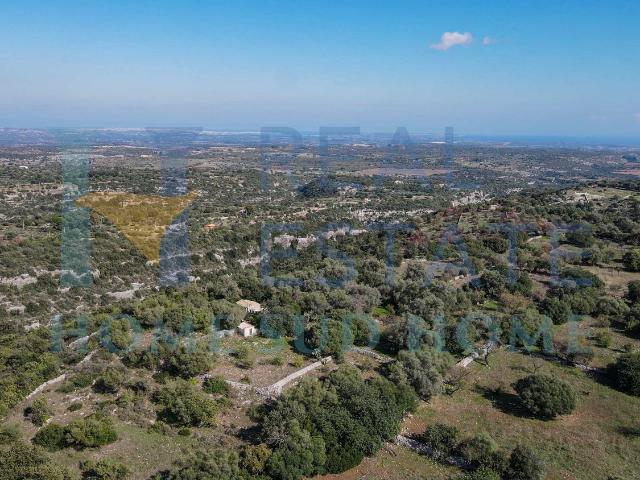 Casa di paese in vendita di 235 m² in Via TOMMASOF AZELLO, 228