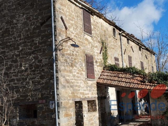 Casa di paese in vendita di 232 m² in Strada provinciale 96, 120