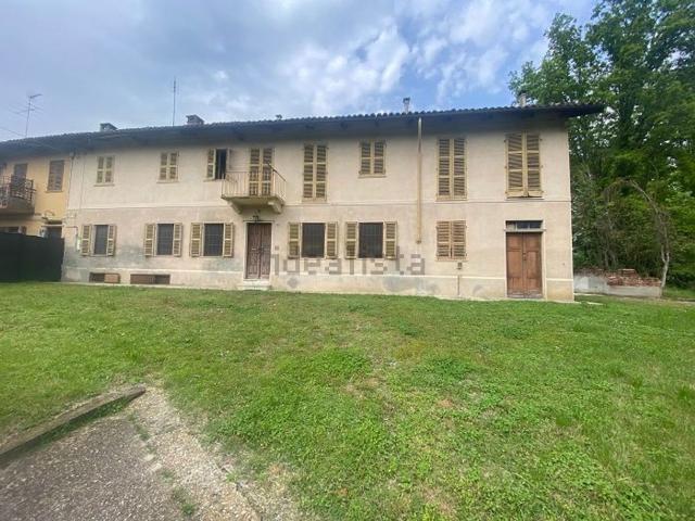 Casa di paese in vendita di 266 m² in Via Lasca