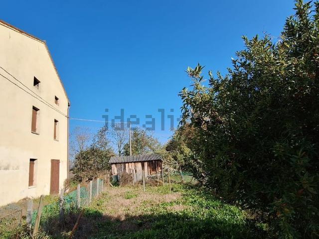 Casa di paese in vendita di 270 m² in Via Boschi