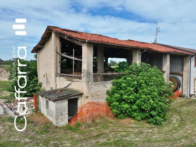 Casa di paese in vendita di 273 m² in Località Prendaino Sotto, 3