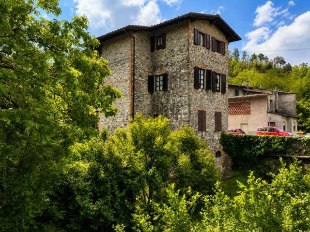 Casa di paese in vendita di 285 m² in Via Vecchia Provinciale, 90