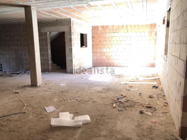 Casa di paese in vendita di 325 m² in Via Nelson Mandela