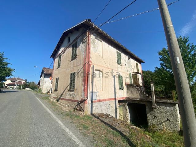 Casa di paese in vendita di 350 m² in Via Santa Maria Mazzarello, 18