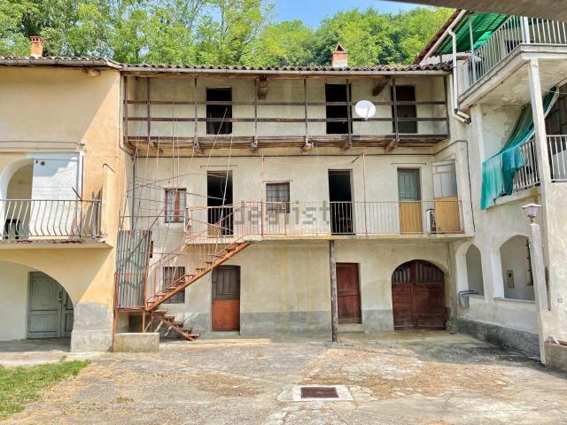 Casa di paese in vendita di 393 m² in Località Boggeri, 30
