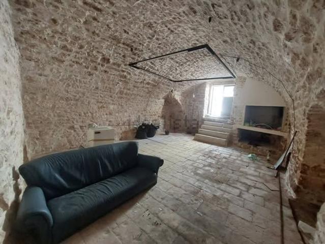 Casa di paese in vendita di 40 m² in Via Domenico de Carlo, 11