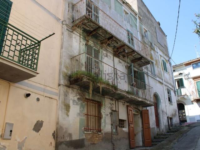 Casa di paese in vendita di 420 m² in Corso Garibaldi