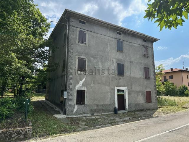 Casa di paese in vendita di 448 m²