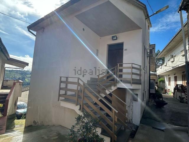 Casa di paese in vendita di 45 m² in Via Rampigna, 17