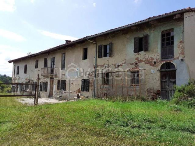 Casa di paese in vendita di 469 m²