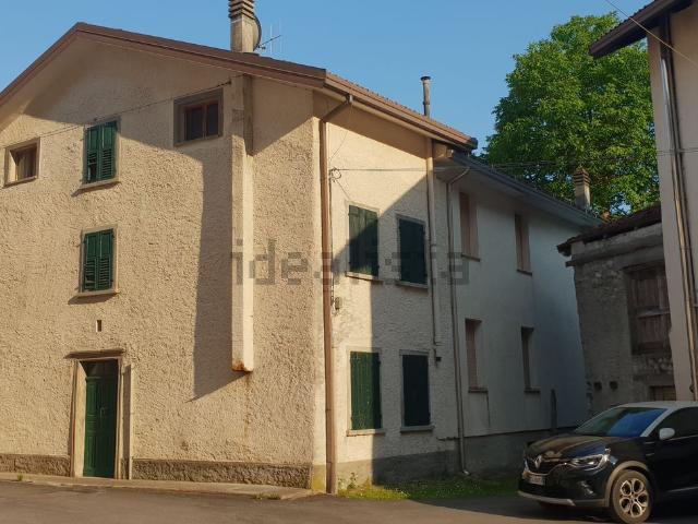 Casa di paese in vendita di 50 m² in Via Cavour, 7
